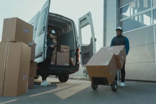 Professionelle Umzugsfirma mit Routenplanung